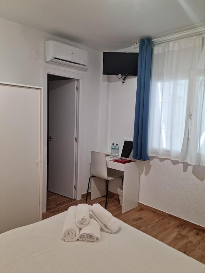 Hostal Nerjasol Exterior photo
